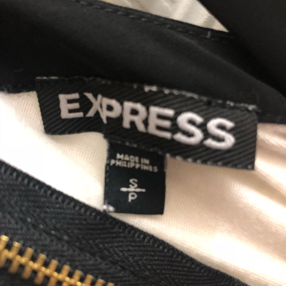 Express White/Black Razorback Tank Small - Picture 3 of 3